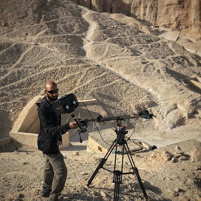 Capturing some impressive views overlooking the Valley of the Kings for @voltagetvuk #egypt #cameraman #documentary #bts #onlocation #setlife #cameradept #canon #blackmagicvideoassist4k #smallrig #sachtler