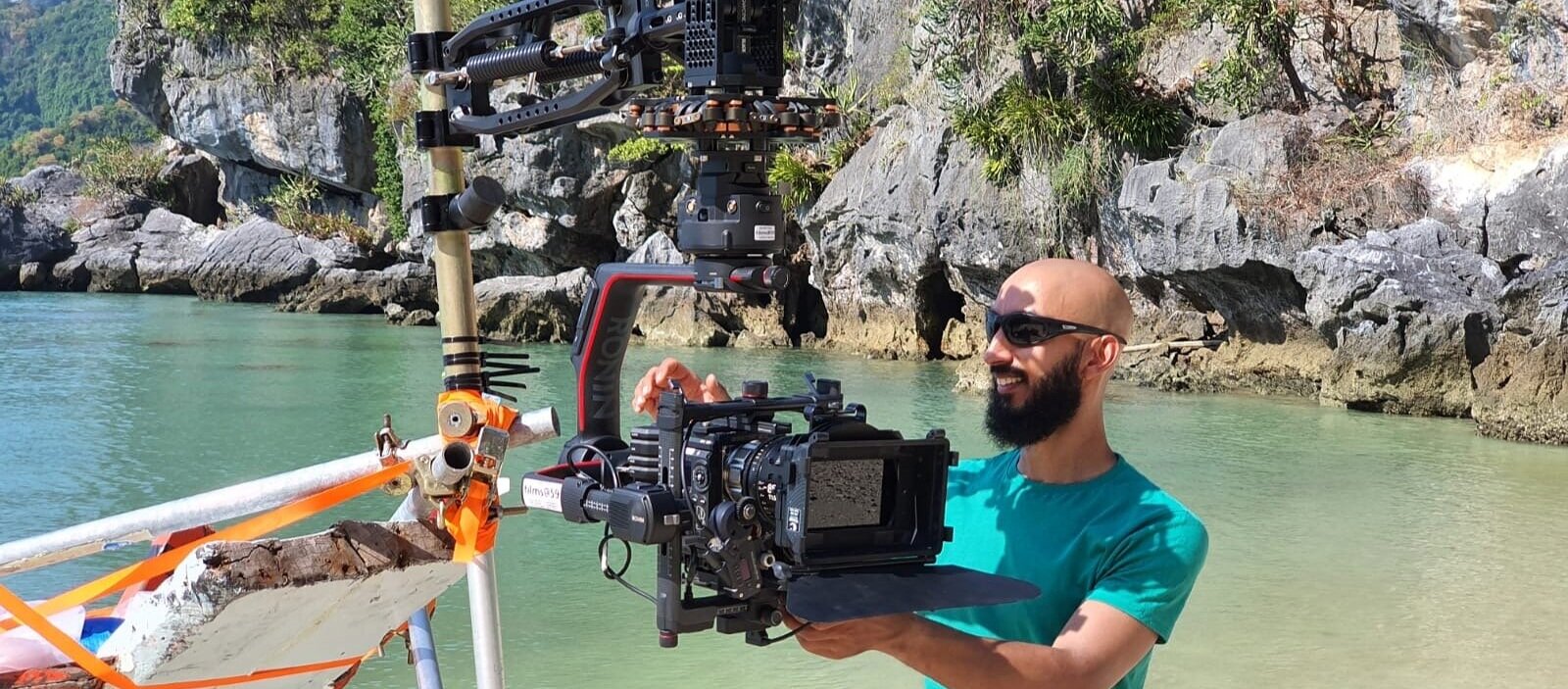   Charlie Perera   Camera Operator | Assistant | DIT  f ind out what I can do for you  