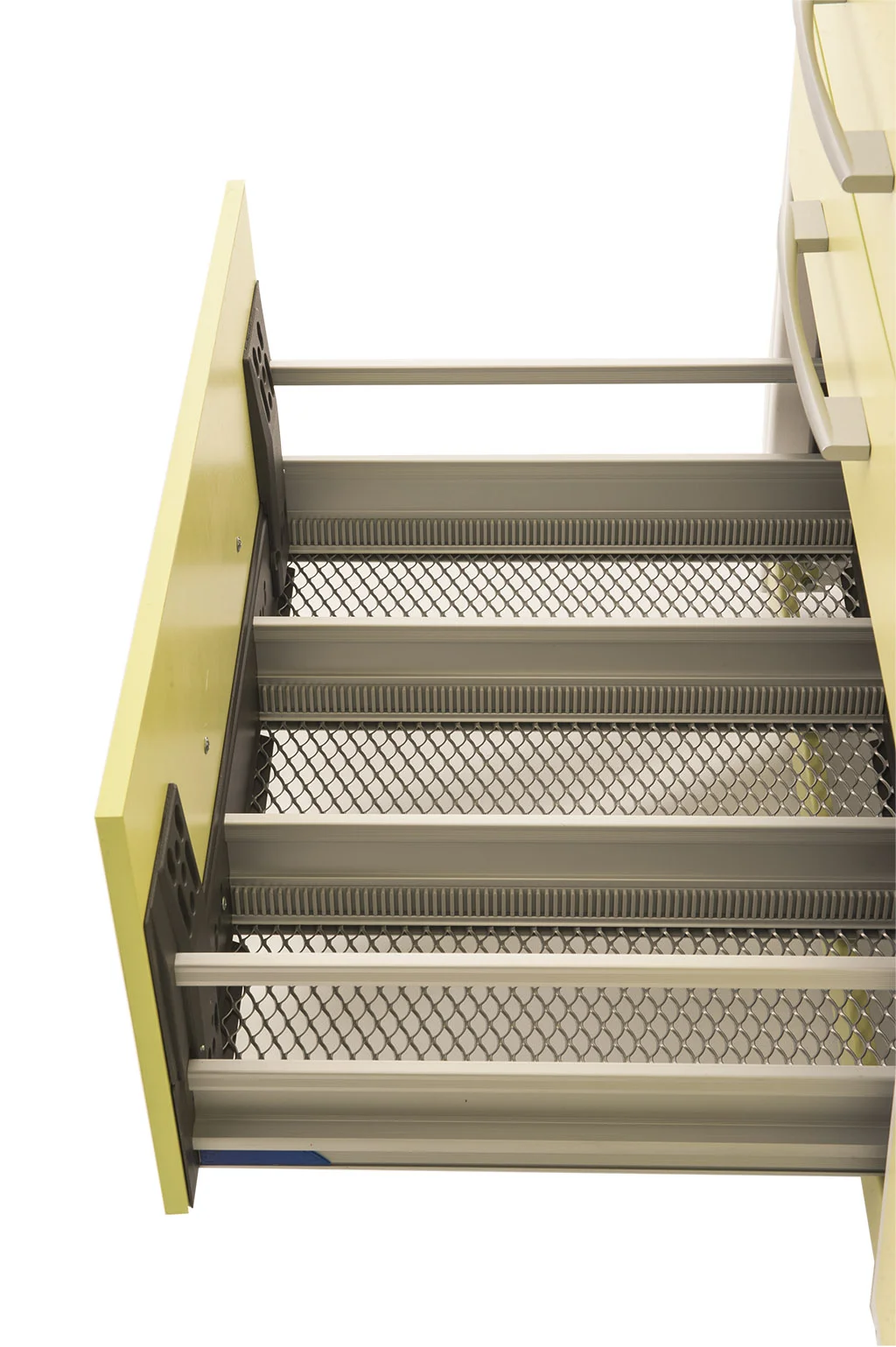 Yellow_PharmaCAEM-FAST-Drawers-7.jpg