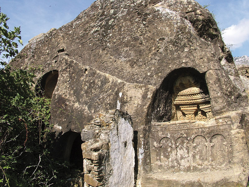 00_casita_piedra.jpg