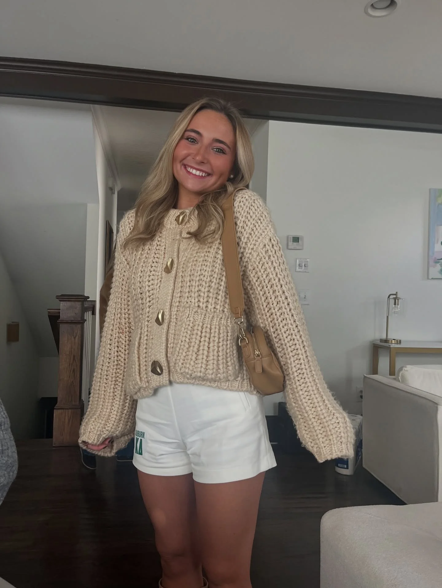 My girl @ellapetitti looking so darn cute with her Lila camera crossbody :)