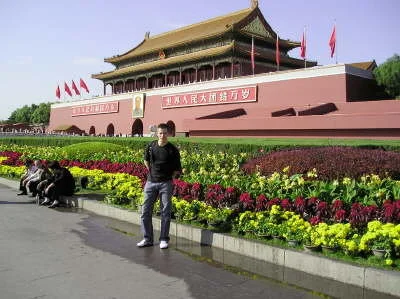 TRAINING MARTIAL ARTS & MEDICINE - CHINA