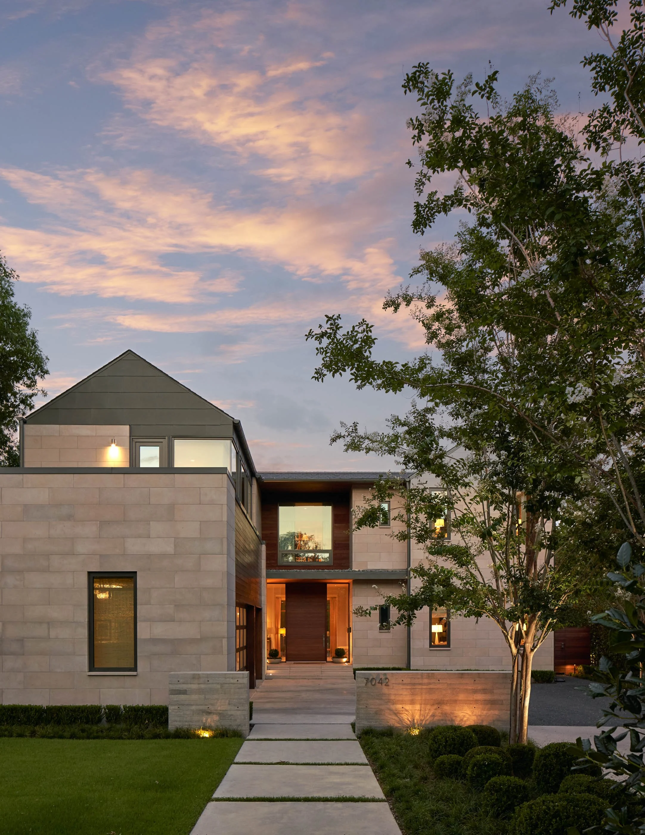 Turtle Creek Lane Housenull