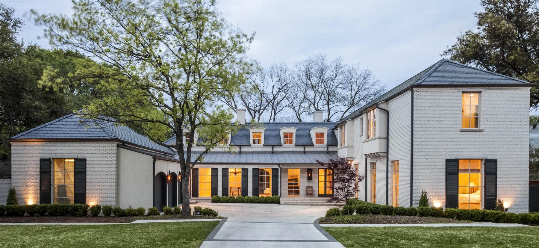 5447SurreyCircle-1250.jpg