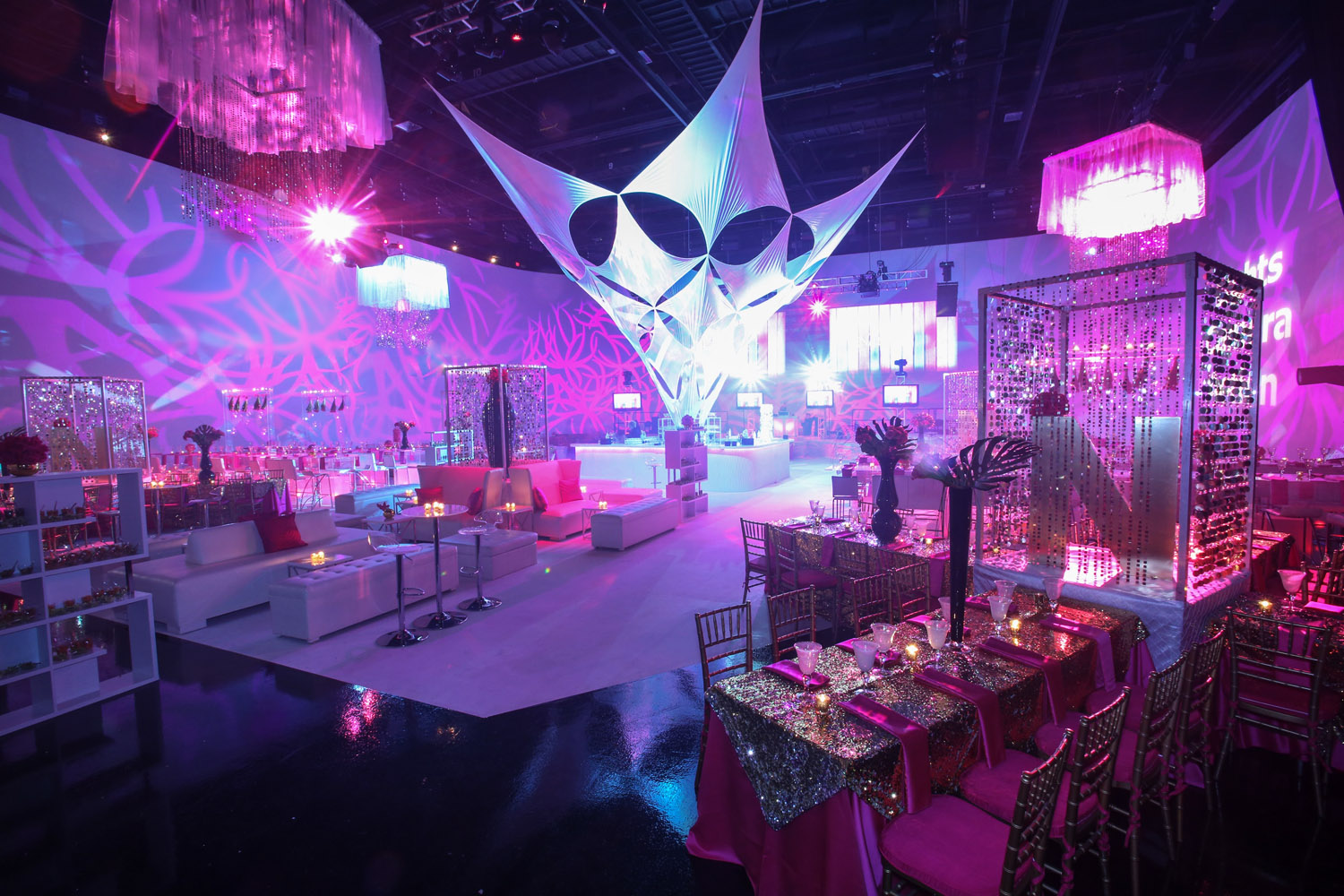 studio_center_stage_a1_dressed.jpg