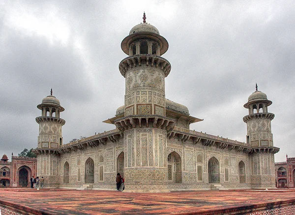 Baby Taj 1.jpg