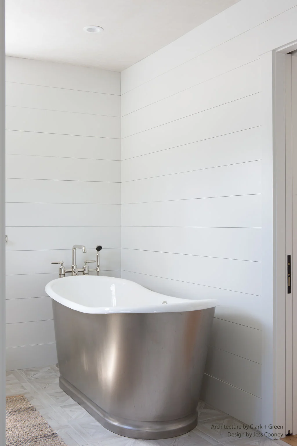 bathtub.jpg