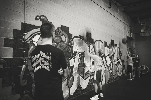 .⁠
.⁠
Considering starting Crossfit? It can be intimidating, we've all been there!⁠
⁠
During your no-sweat intro series, you work through 5 sessions one on one with a coach to ensure you know how to do each movement safely, and effectively!  They wil