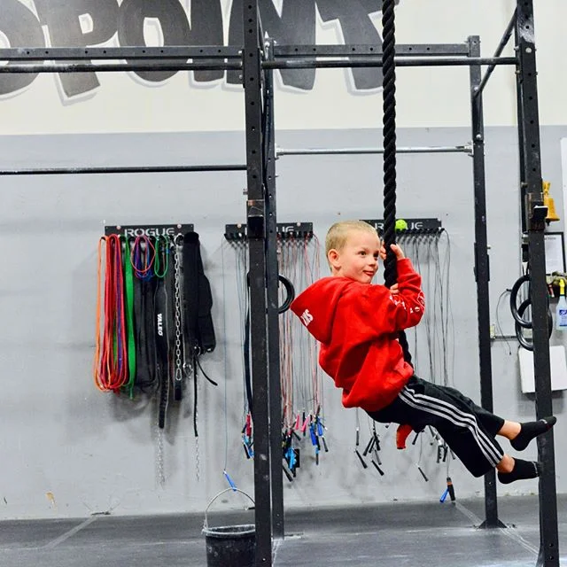.⁠
.⁠
Have a Kid aged 5-12? They never quite seem to burn off the energy they keep in their little bodies!⁠
⁠
Well, We have a perfect idea to help harness some of that energy, introducing Crossfit kids! ⁠
⁠
The functional movements we teach in class 