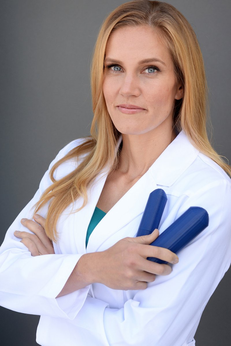 Nicole Prause holding 3D printed models used in her 2015 penis size preference study