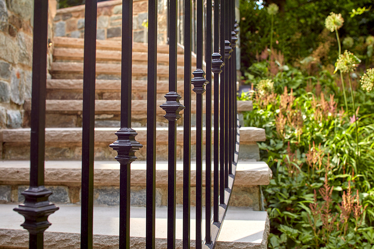 Rail_detail6692-jdm.jpg