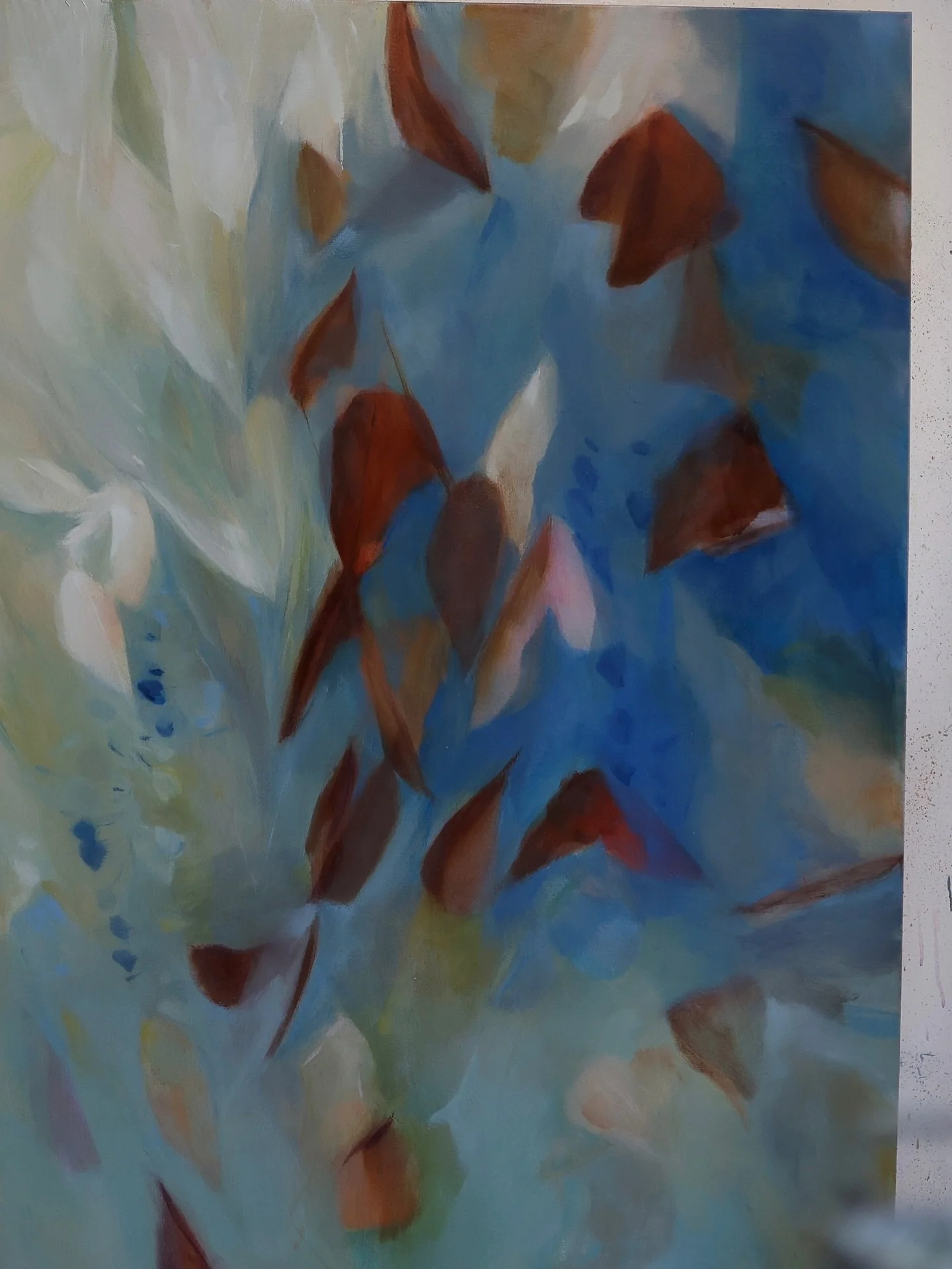 The blues of the moment, layered and lush. I love to build my own blue out of ALL the blues in my toolbox. They all have such a specific hue that I can&rsquo;t quite reach for just one. 

#contemporaryart #doitfortheprocess #livingwithart #paintingta