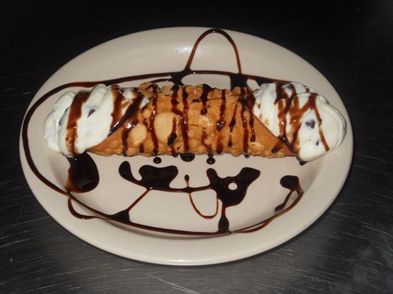 Cannoli.jpg