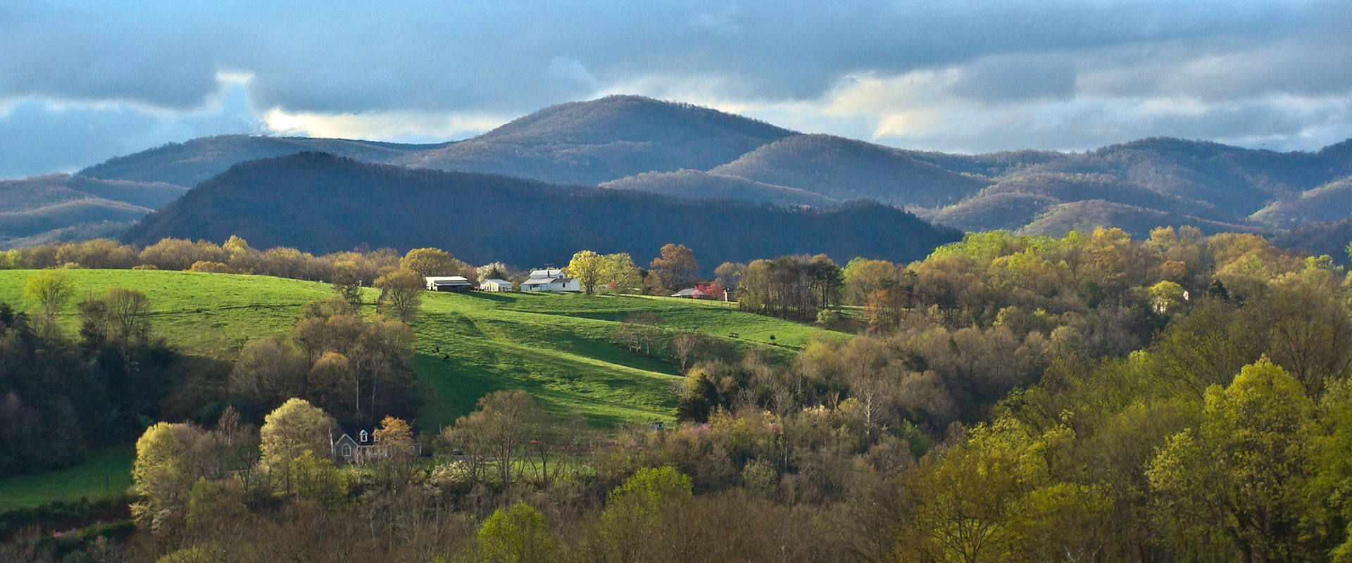 unearthing-writing-retreat-mountain-view.png