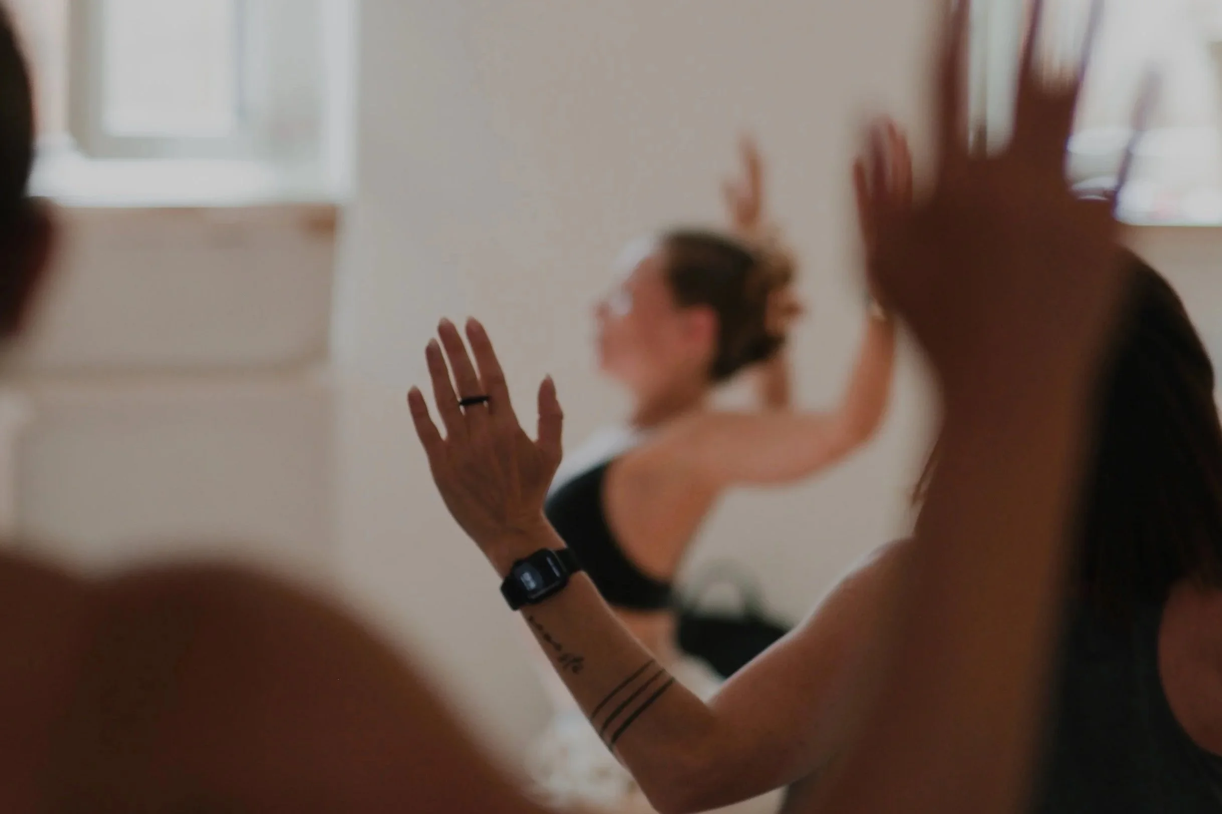 Daniel-rama-ness-baker-yoga-handstand-workshop-training-italy-europe