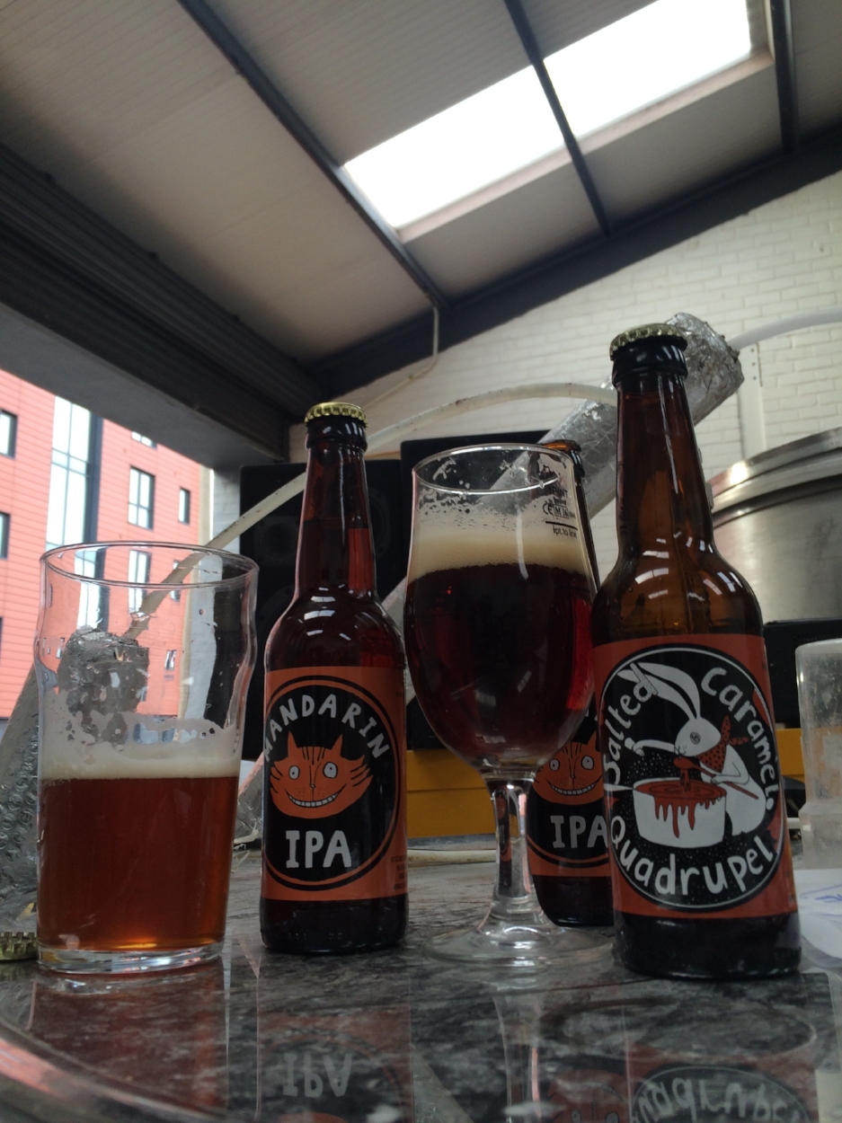 Sampling a few brews at the brewery...the big juicy fruit Mandarin IPA was a stunner!