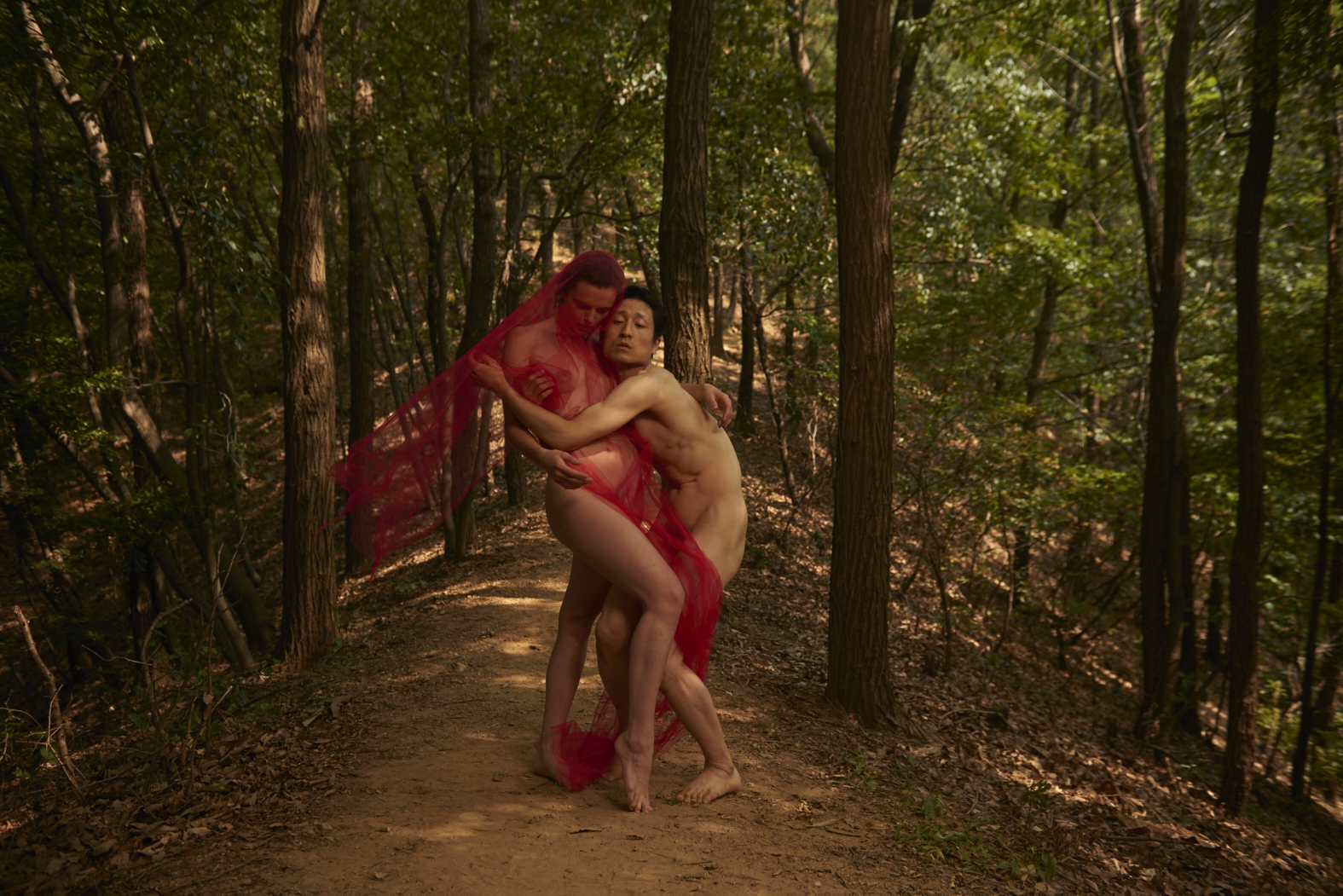 Models: Phylactère Body Artist and Jungmin