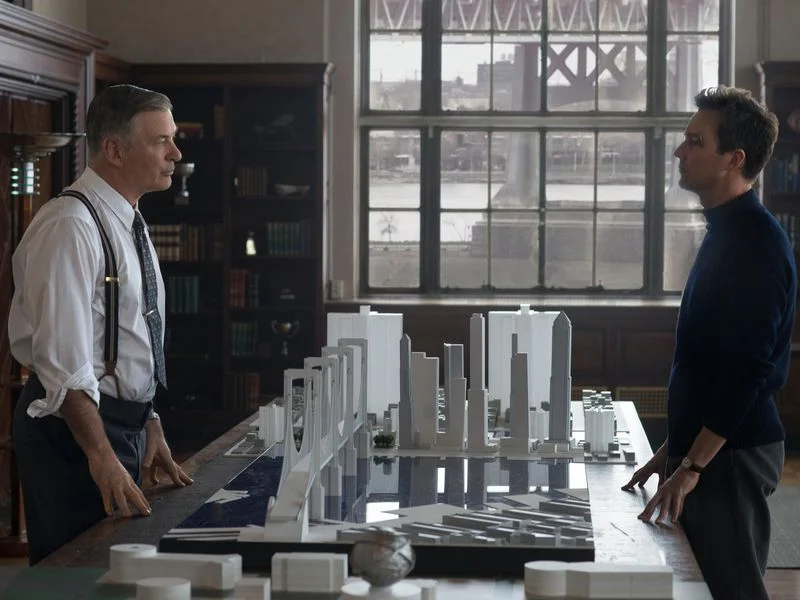 Edward Norton on Why He Placed ‘Motherless Brooklyn’ in Robert Moses’ New York