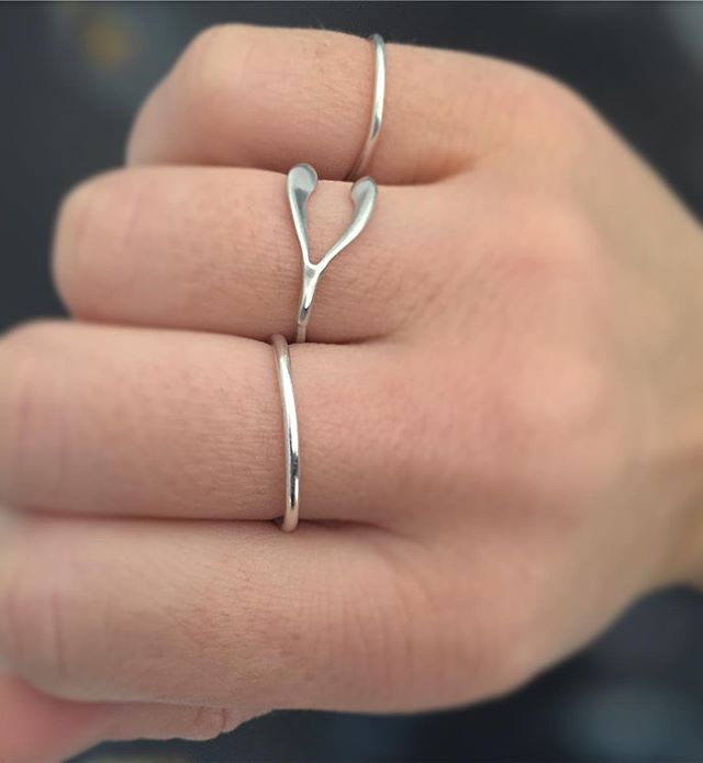 This little wishbone ring is up in the Etsy shop! Along with some other new pieces and lockets - link to shop in profile, or search Lucksmith Metals on etsy #metalsmith #etsy #silversmith #rings #wishbone #jewelry #handmade #jewelry #handmadejewelry #jewelrydesigner #vsco #sterlingsilverjewelry #etsyshop #etsyjewelry #differencemakesus