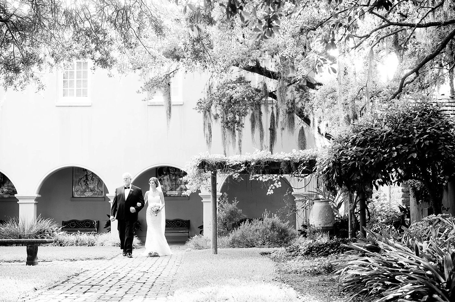 St-Augustine-Wedding-Photographer-Zach-Thomas-Riverhouse-Monarch-067.JPG