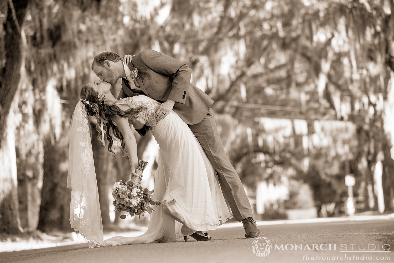 St-Augustine-Wedding-Photographer-Fountain-of-Youth-Florida_0039.jpg