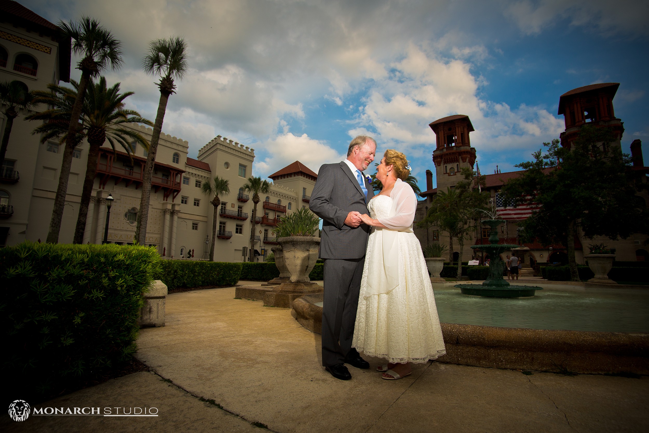 Lightner-Courtyard-Wedding-St-Augustine-Florida_0003.jpg