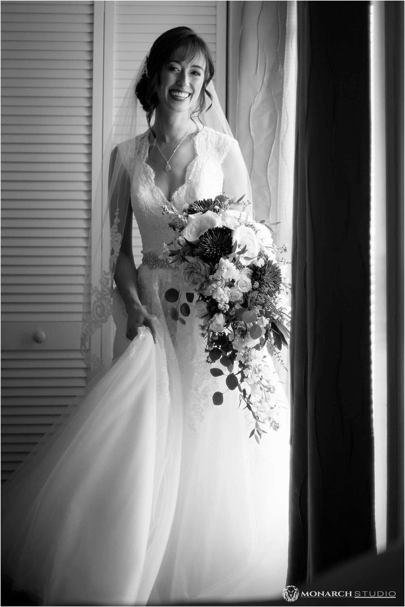 st-augustine-wedding-photographer-white-room-008.jpg