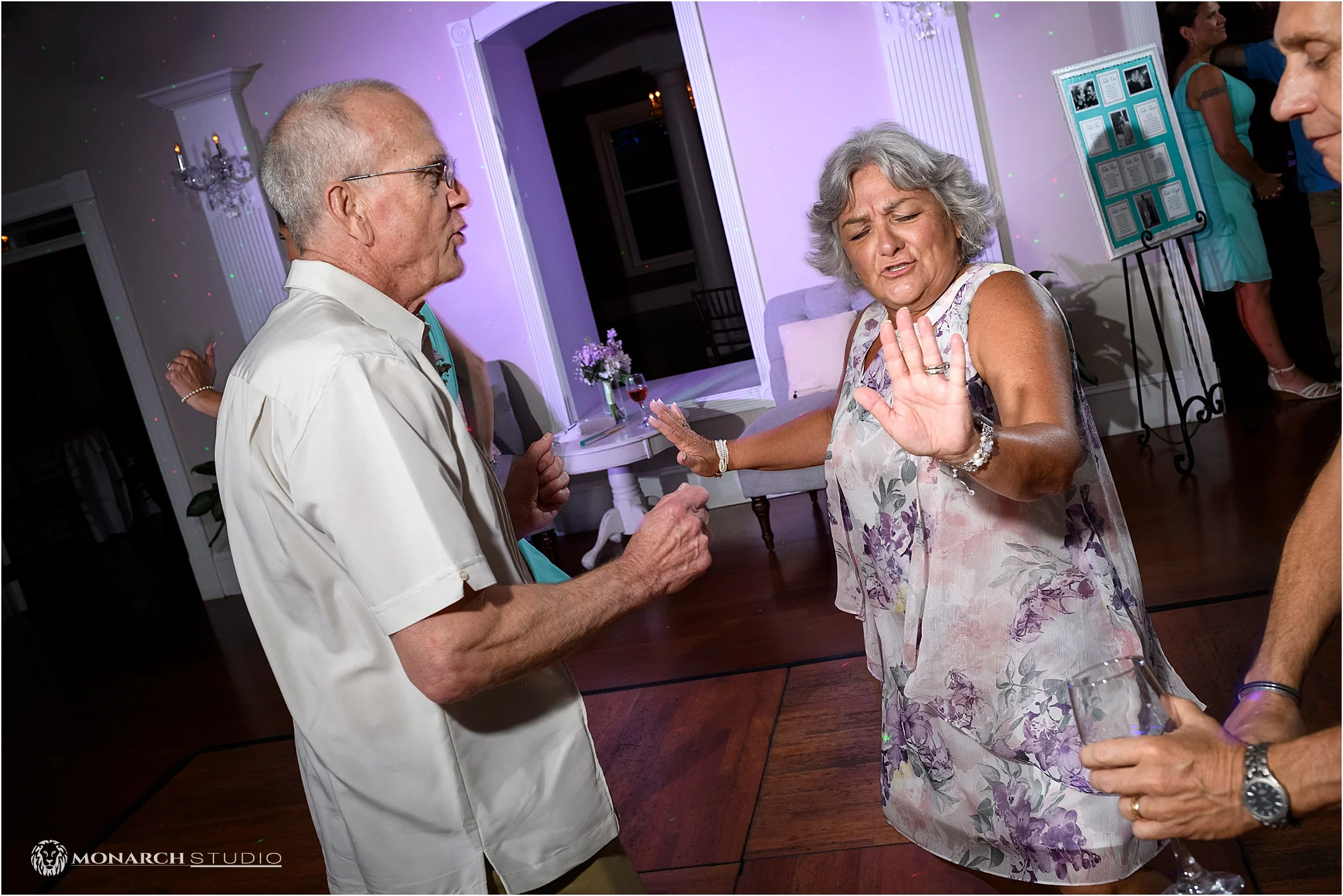 090-saint-augustine-whiteroom-wedding.jpg
