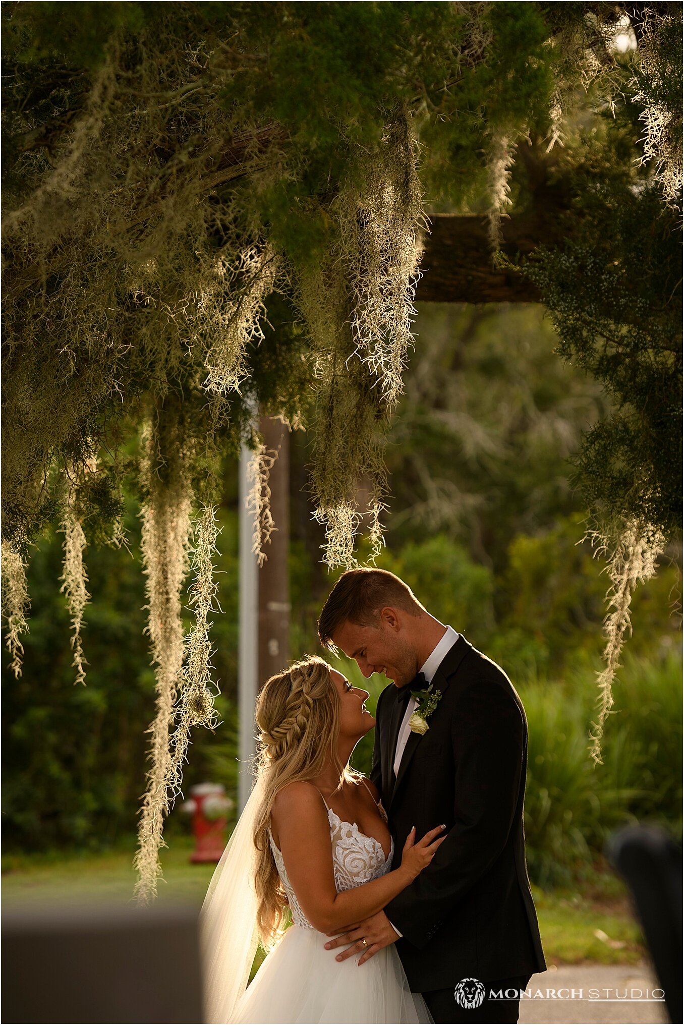 wedding-photographer-in-st-augustine-riverhouse-florida-068.jpg