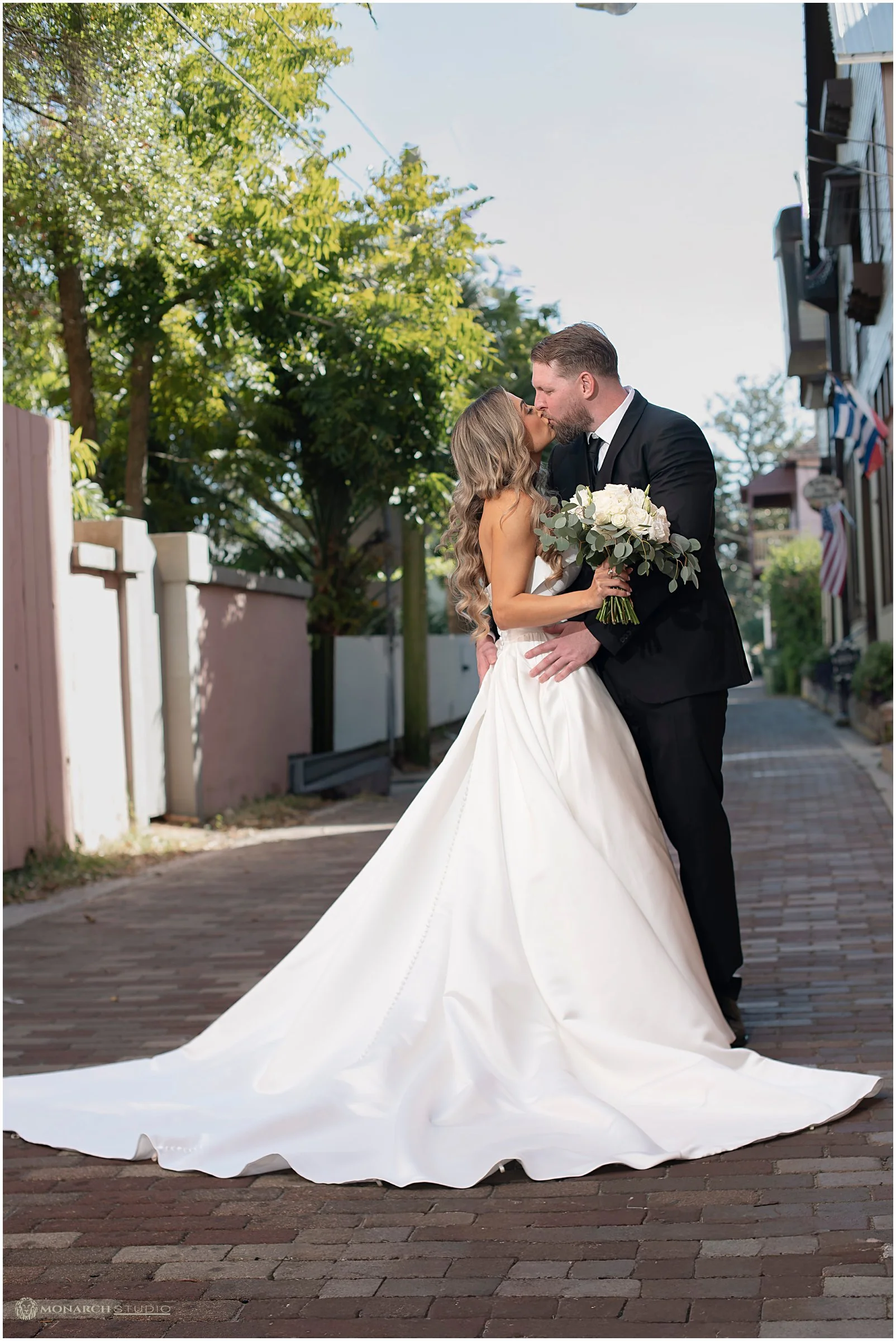 Wedding-in-Downtown-St-Augustine-Florida-Whiteroom-2025-12-19_0030.jpg