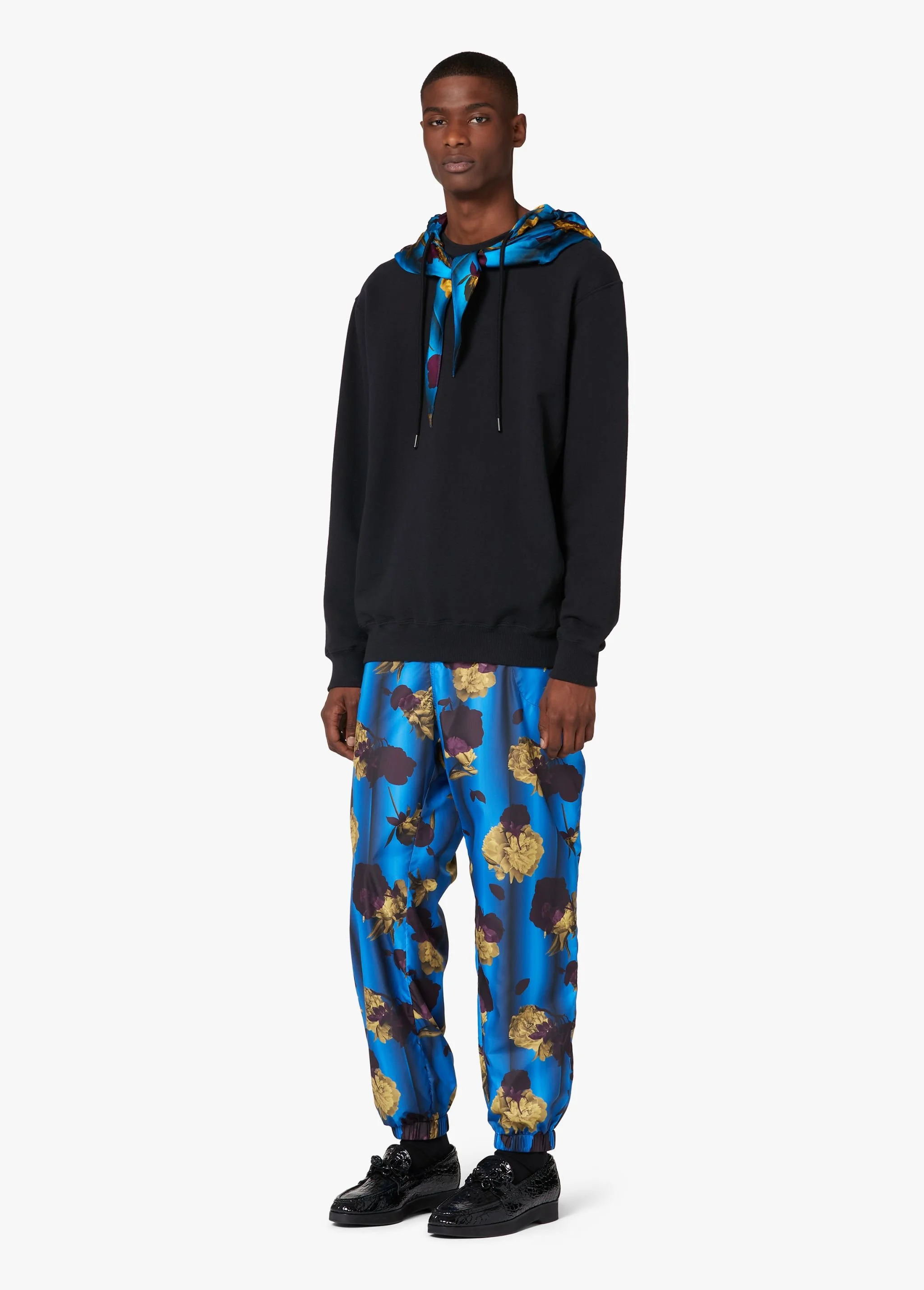 opening-ceremony-black-scarf-hoodie_15361719_27678121_2048.jpg