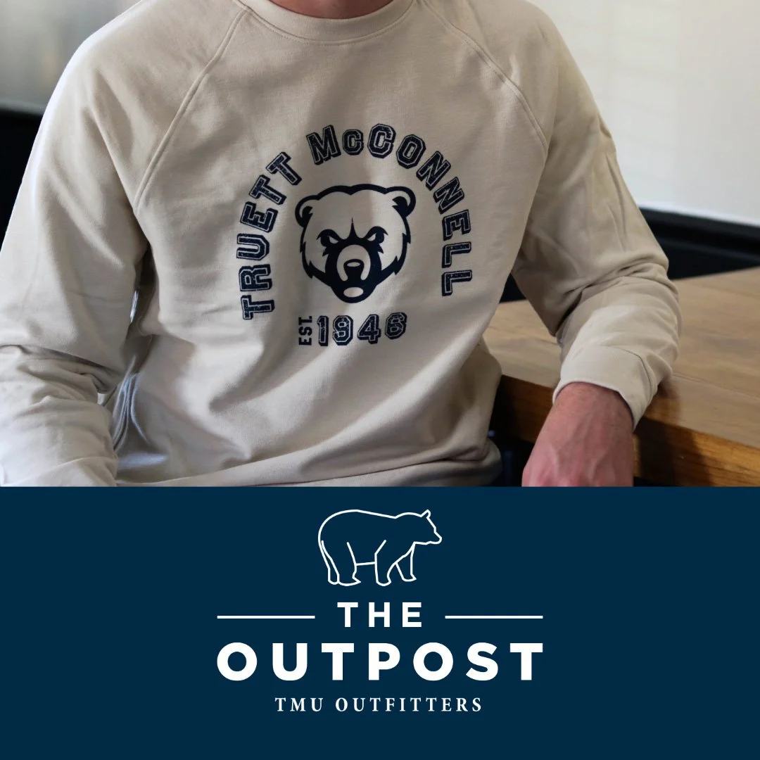 Check out our new Weekender Crew... complete with pockets! 🐻

#gearforsports #sweatshirt #TMOutpost #WeAreTMU