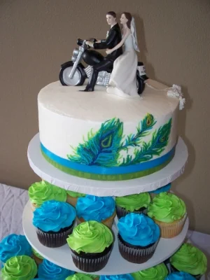 Small Cake and Cupcakes