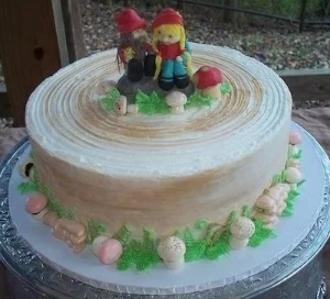 "Stump" Cake with Custom Chocolate Topper