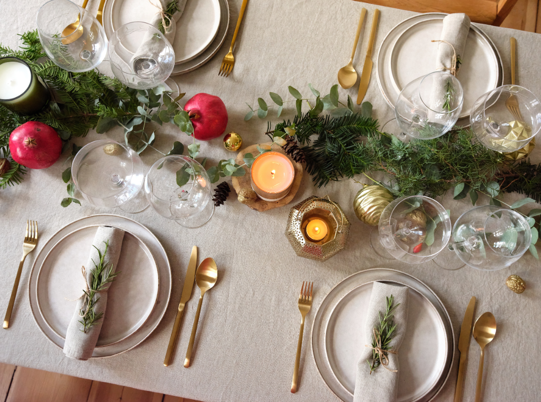 xmas table 1.png