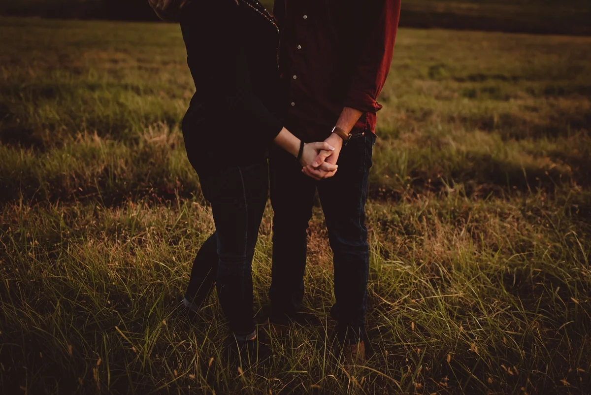 brittney-nestle-photo-engagement-stone-ridge-hollow-leftridge.jpg