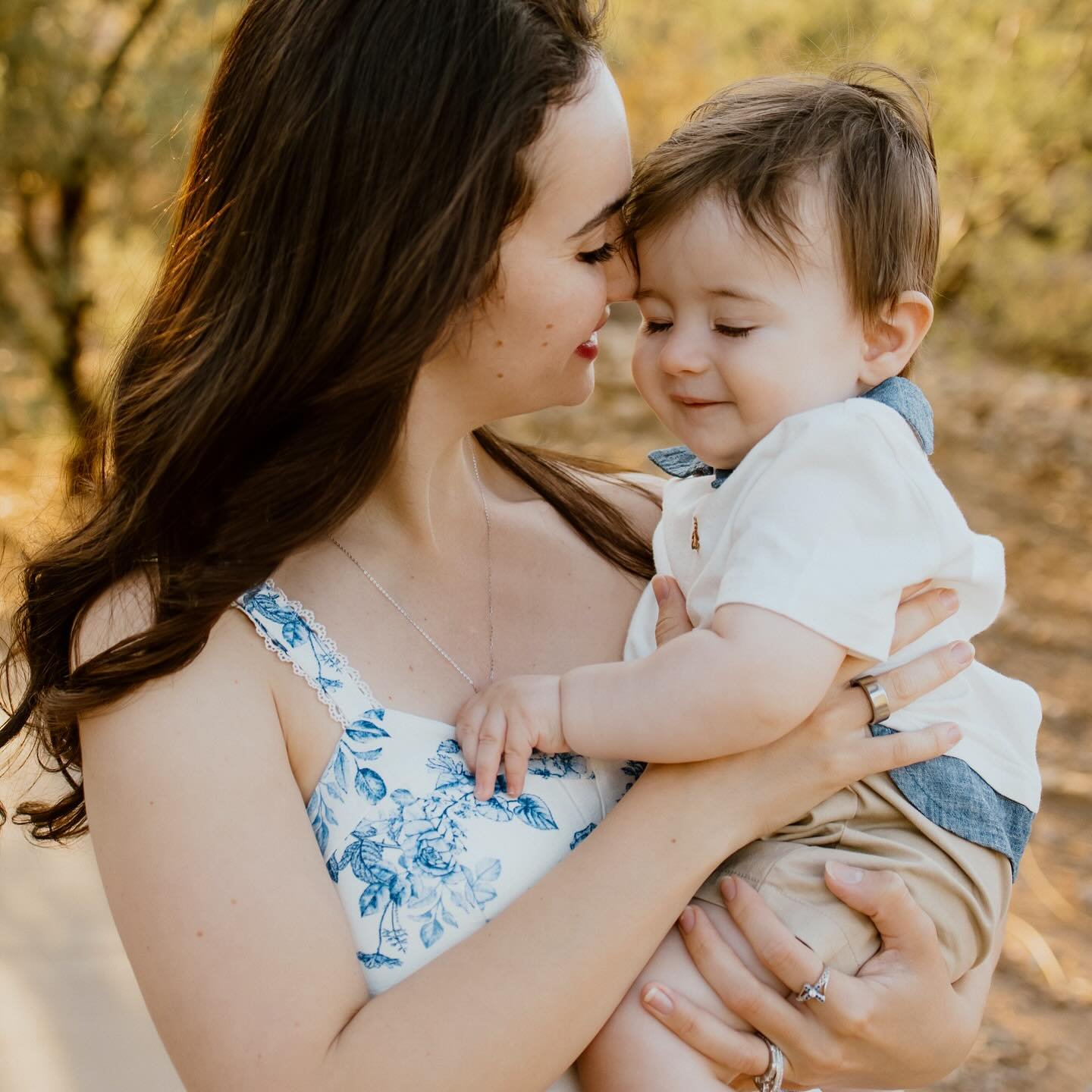 Forever grateful to capture Mamas who love their babies without ceasing.

We are comfort and warmth.
We are memories and nostalgia.
We are home.

Happy Mother&rsquo;s Day. 🌺

#brittneynestlephoto #mothersday #mama #peoriafamilyphotographer #phoenixf