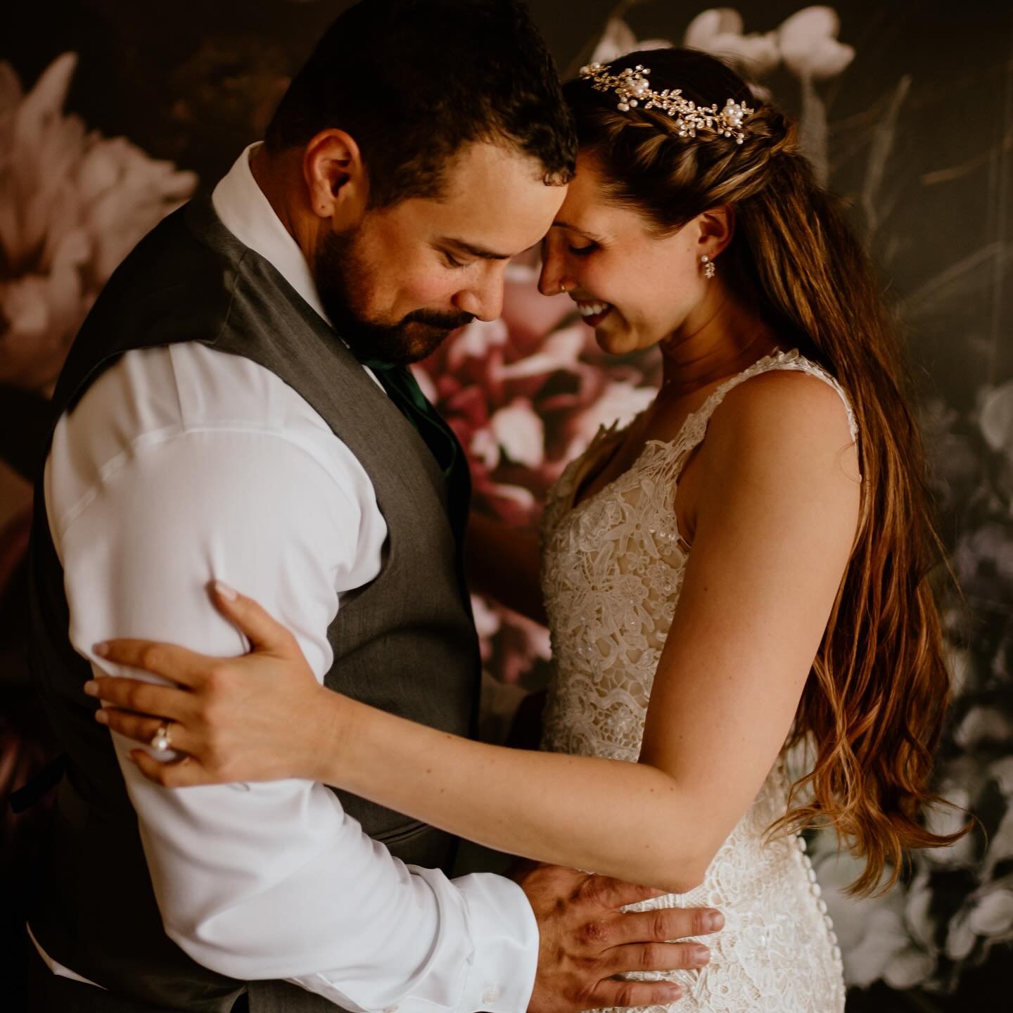 ELOPEMENT SPOTLIGHT (2/2)

Growing up back in Maryland, I usually would only plan to shoot indoors for rainy wedding days since portraits could almost always be rescheduled quickly. But out here in Arizona, you HAVE to be prepared if your clients vis