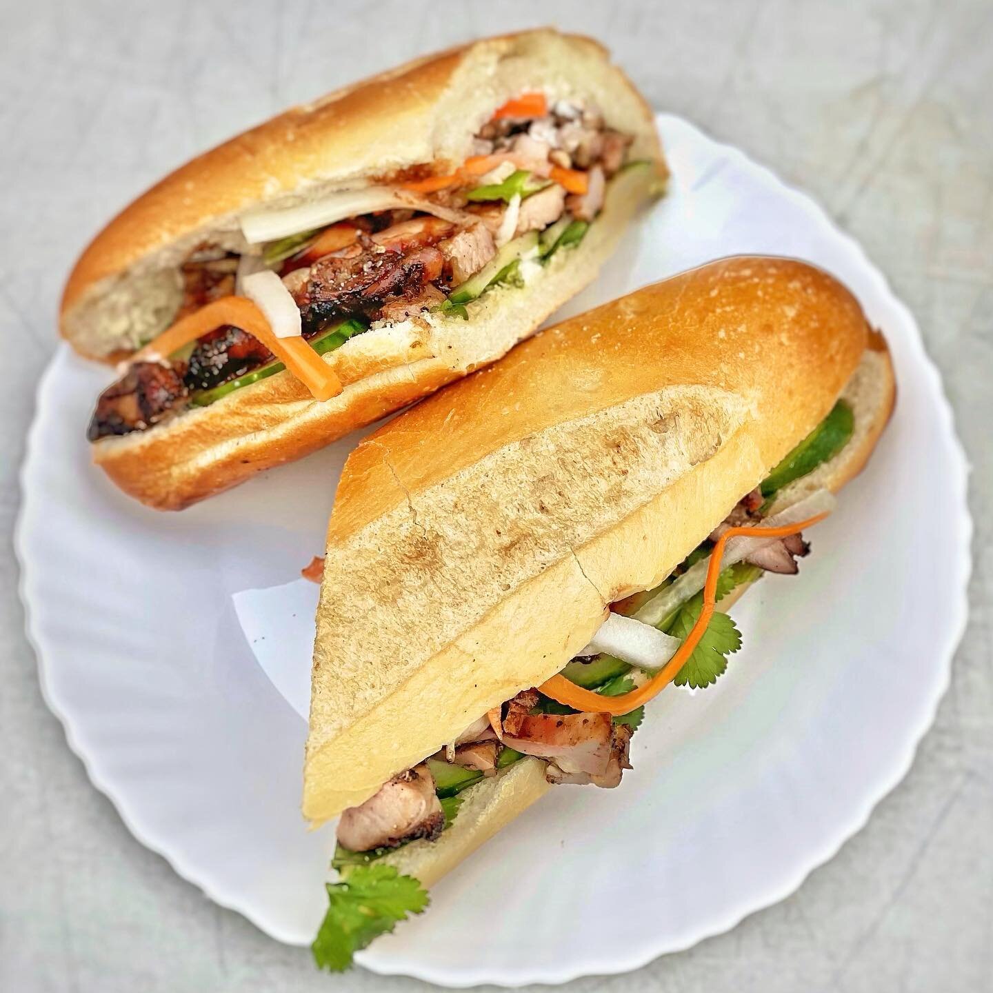 Perfection. @cmartysjerk b&aacute;nh m&igrave; all day.