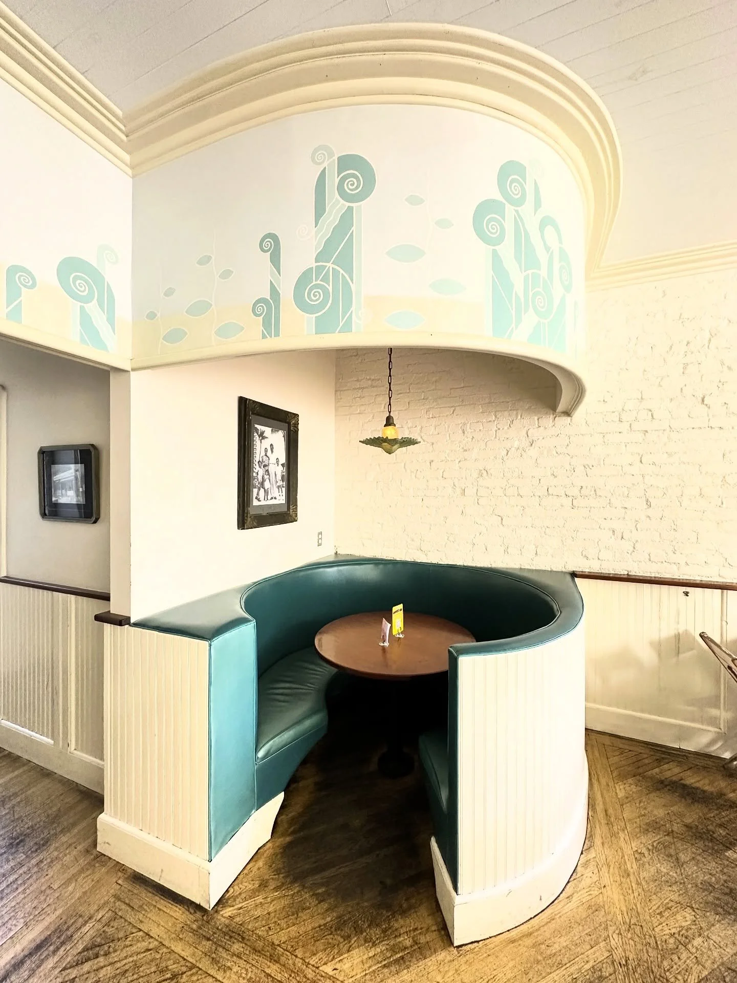 Tarot in the Jacuzzi tonight starting at 7pm w/ @coconut_stokes 🃏🎴🃏