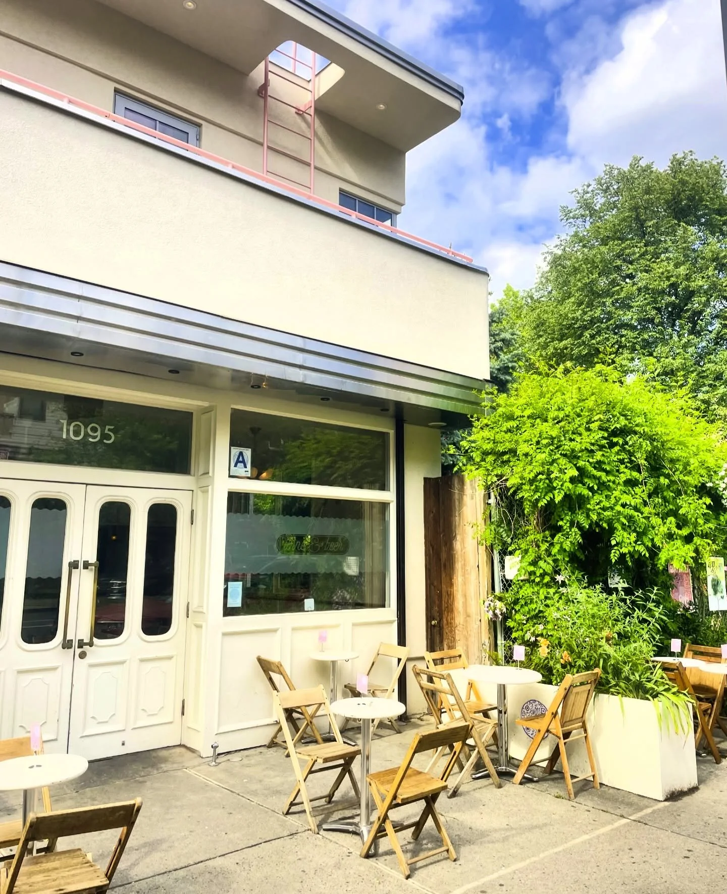 Spring is kinda springing over here. Happy hour 5-8!