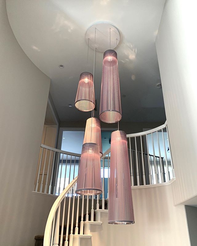 They say it&rsquo;s all about angles.. it&rsquo;s true especially for lighting placement✨
.
.
.
.
.
.
#MixedSolis #PabloDesigns #Chandelier #Entry #Contemporary #Residential #LaJolla #Stairwell #Polancodesignsinc
