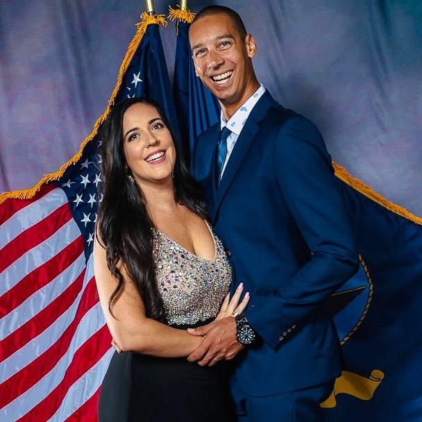 Me and @iamvanessacharles got a photo at Tampa’s Navy Ball this past Friday. The photographer was very specific on where he wanted us to look 👀 i feel like we just spotted a UFO! 😂 Haha 😆 The Navy Ball was a great time, i felt like home being a former Sailor! Big S/O to @djish for the 🔌 #navyball
