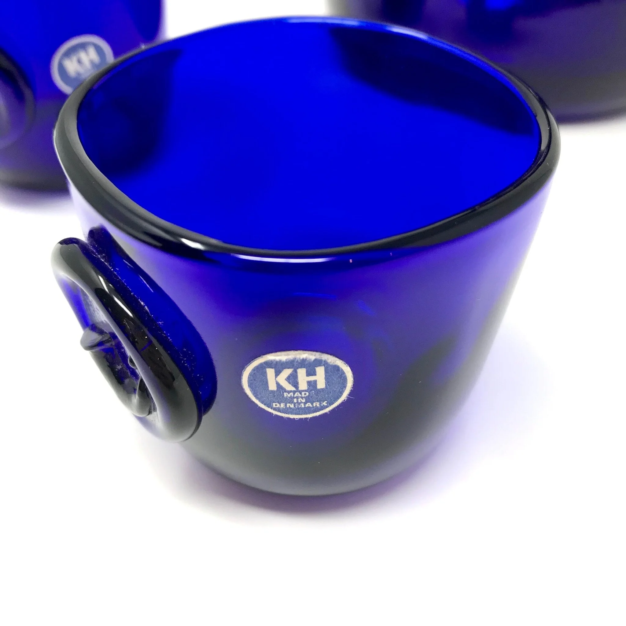 E321C74F-A7D7-410C-A4A1-DDC8D0FC9155