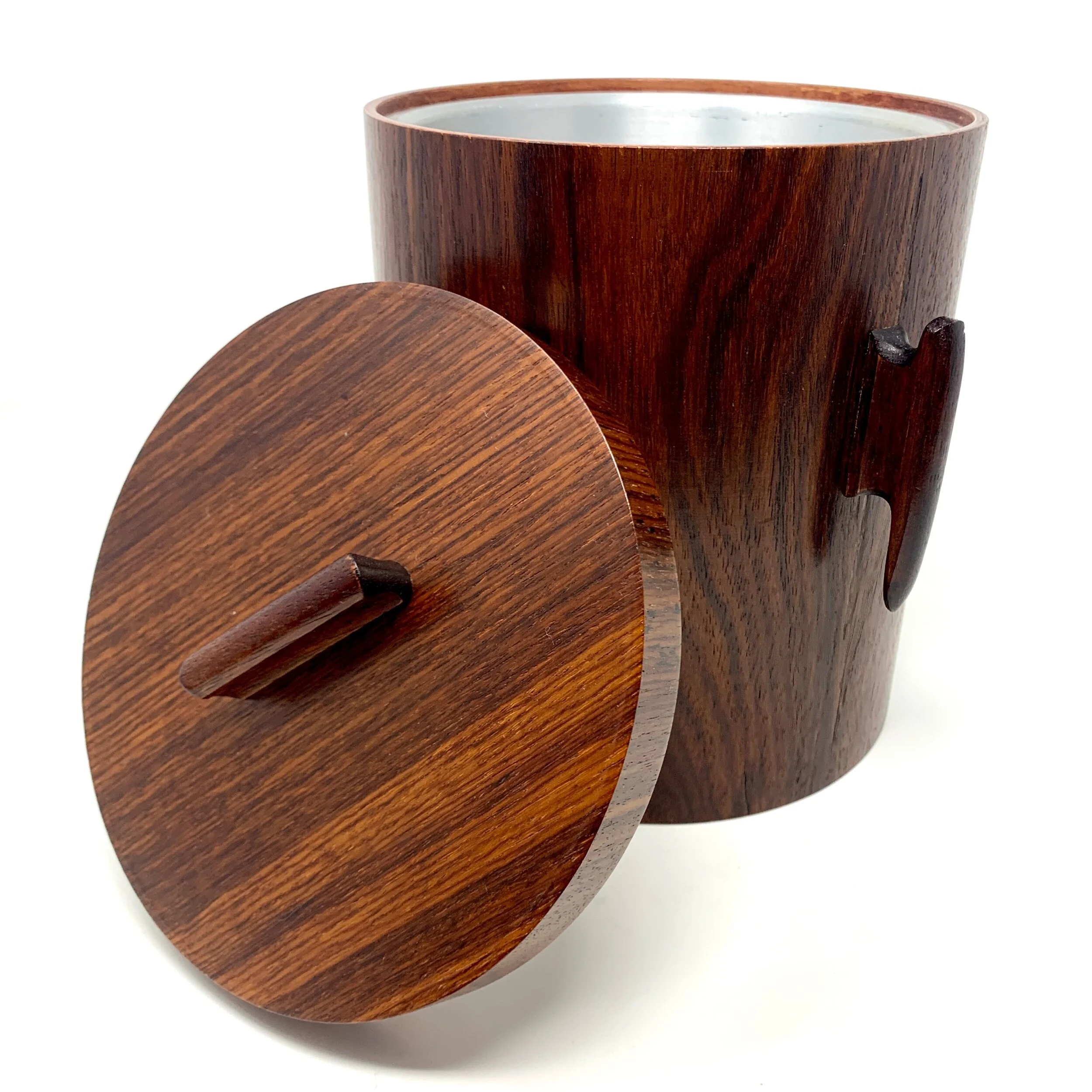 DAA64029-6433-44FF-BB51-8837B3354668