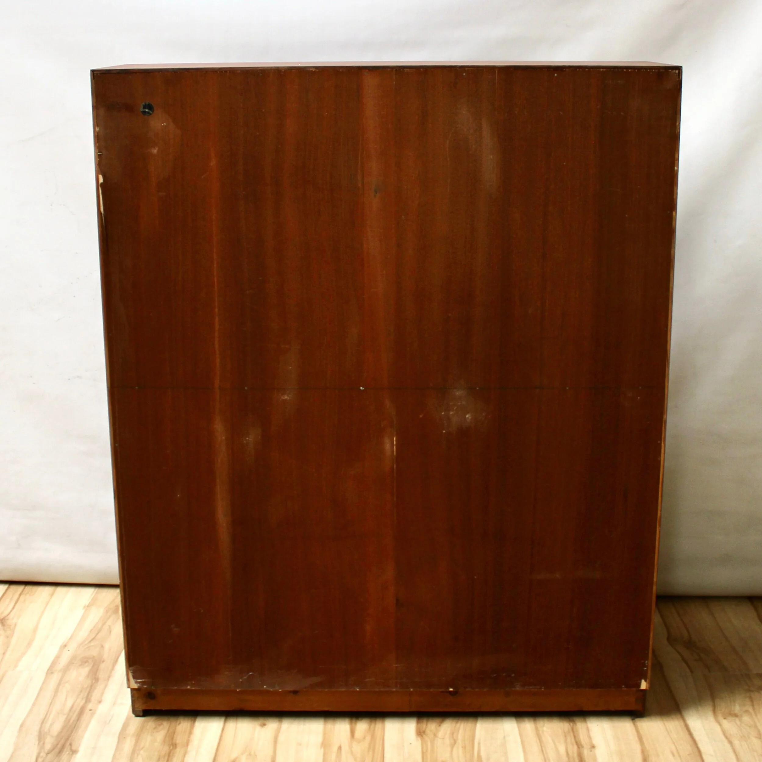 6C9E0035-B615-490F-994D-DBD52D93095B