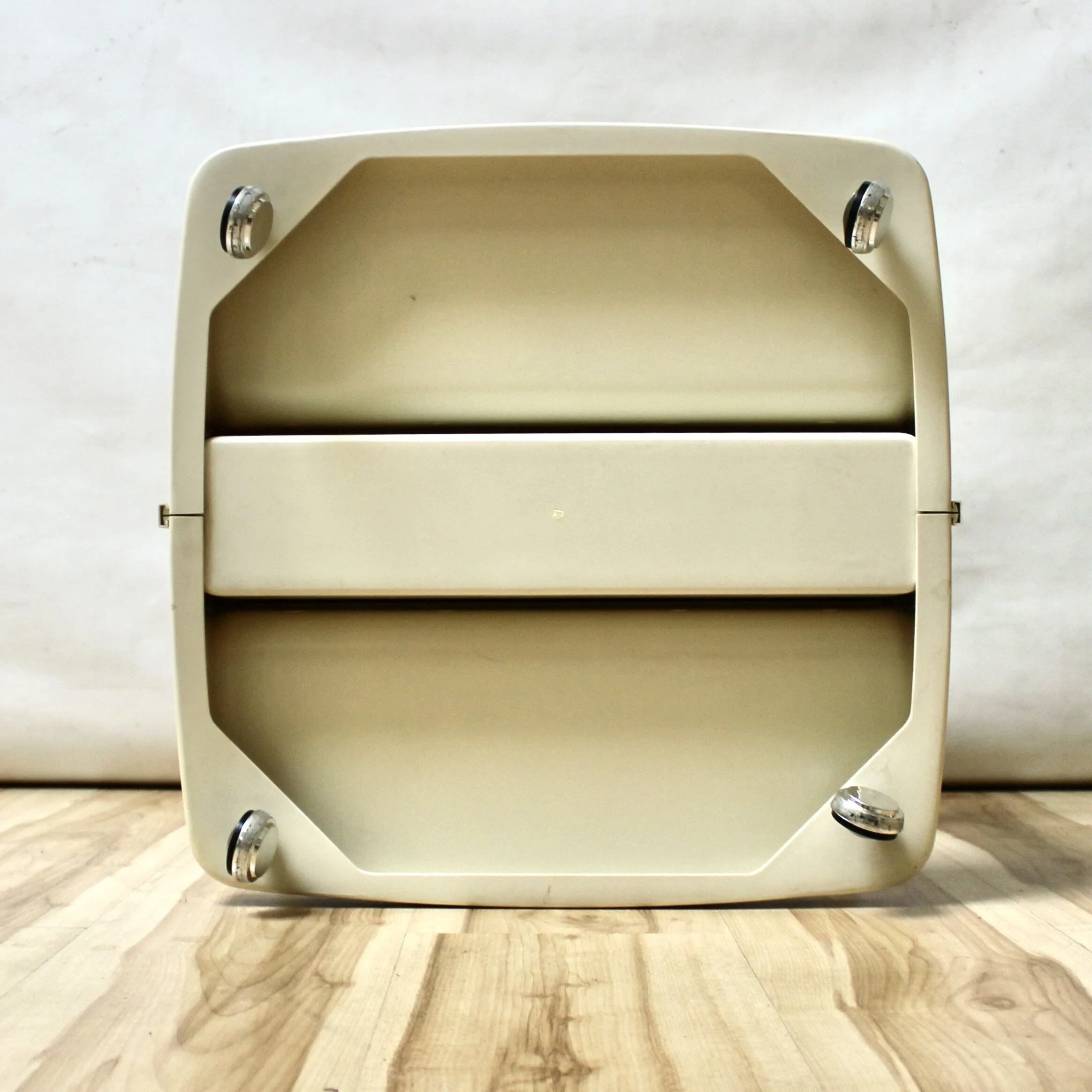 FC19E913-7B62-4854-813C-9A9AA90124C7