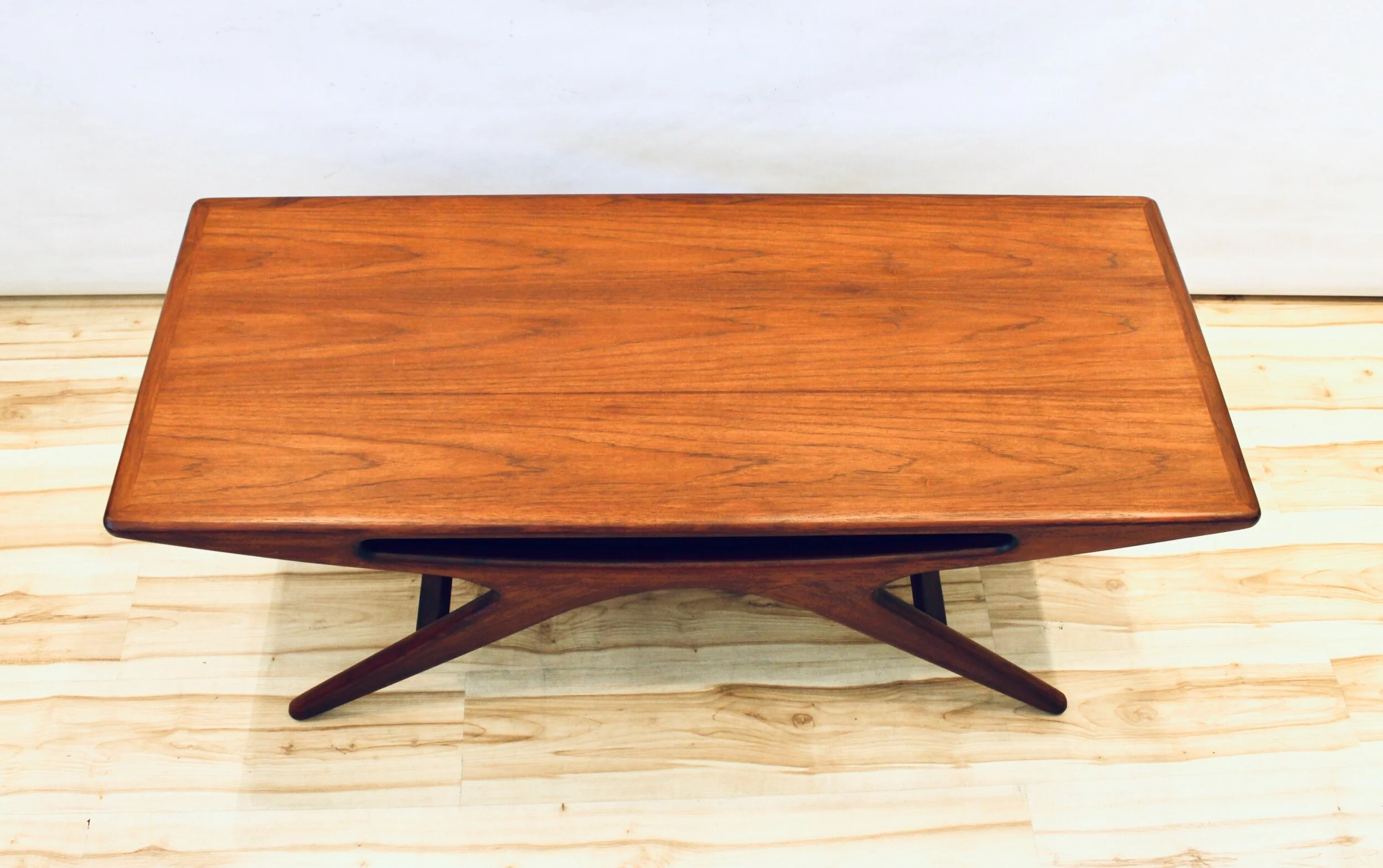 1C0CB21E-A4E5-4E0C-9C17-5360EB85C4F6