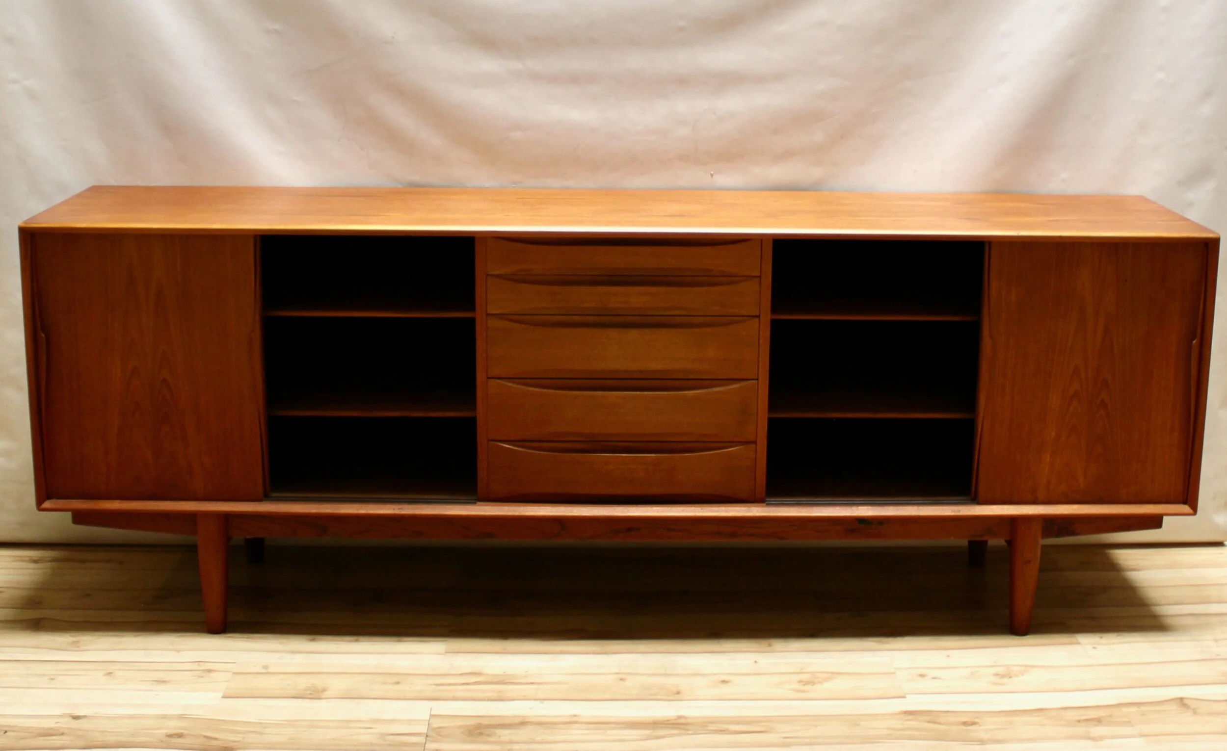 D0C8A6C7-07A1-49DE-AF3E-9CCB4A41265D