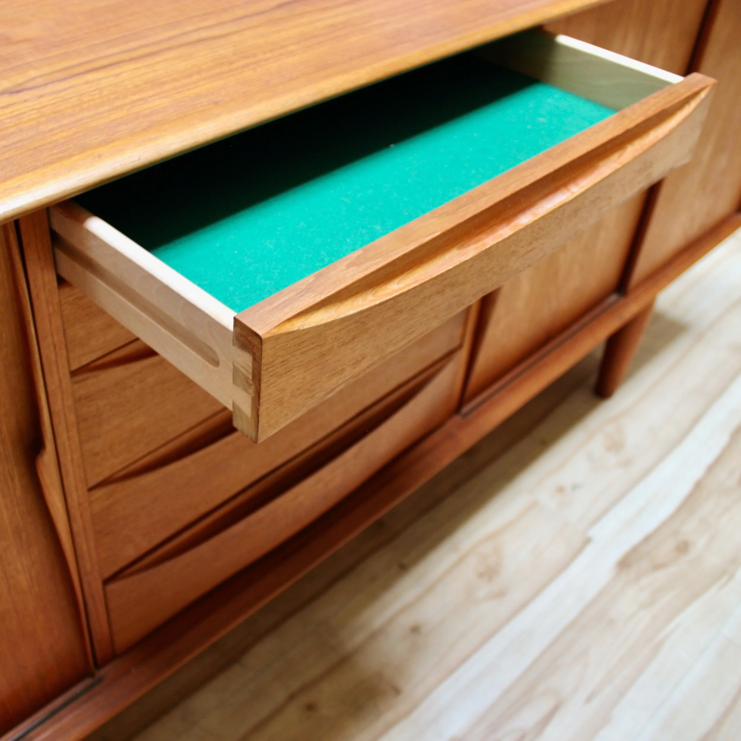 897CA0E4-796F-43E1-B7EF-9E044D0973B5